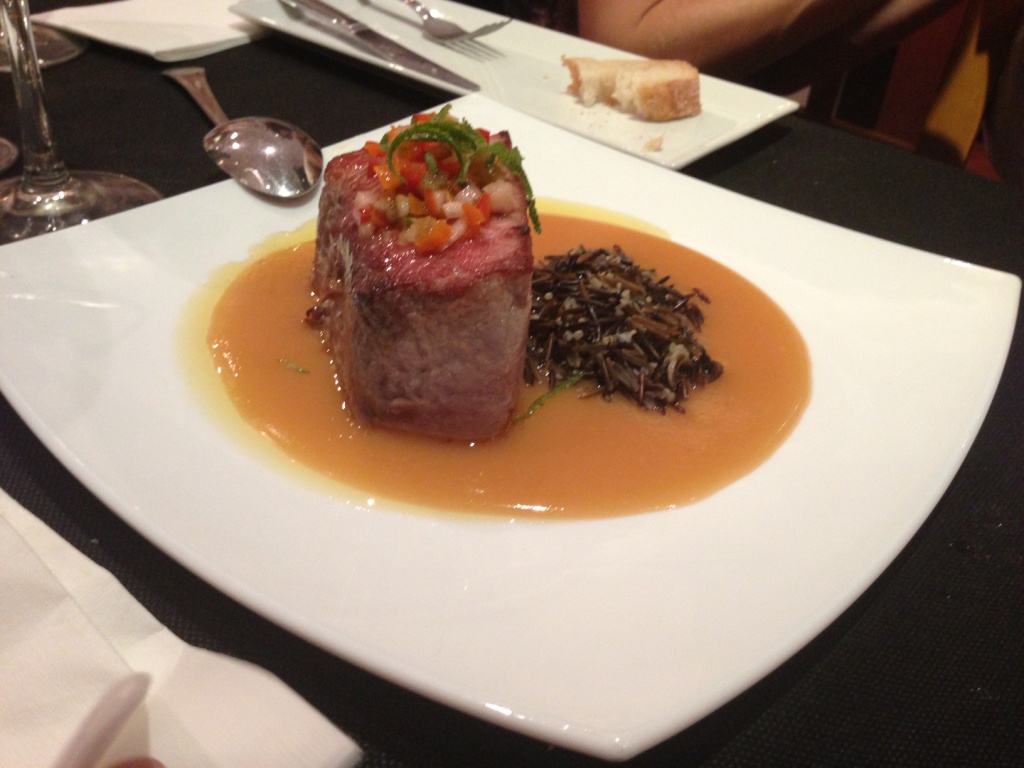GastroNomadas_Valencia_Tweets_and_Food_Ambiente_Lomo_atún_marinado_salsa_miso_jalapeños
